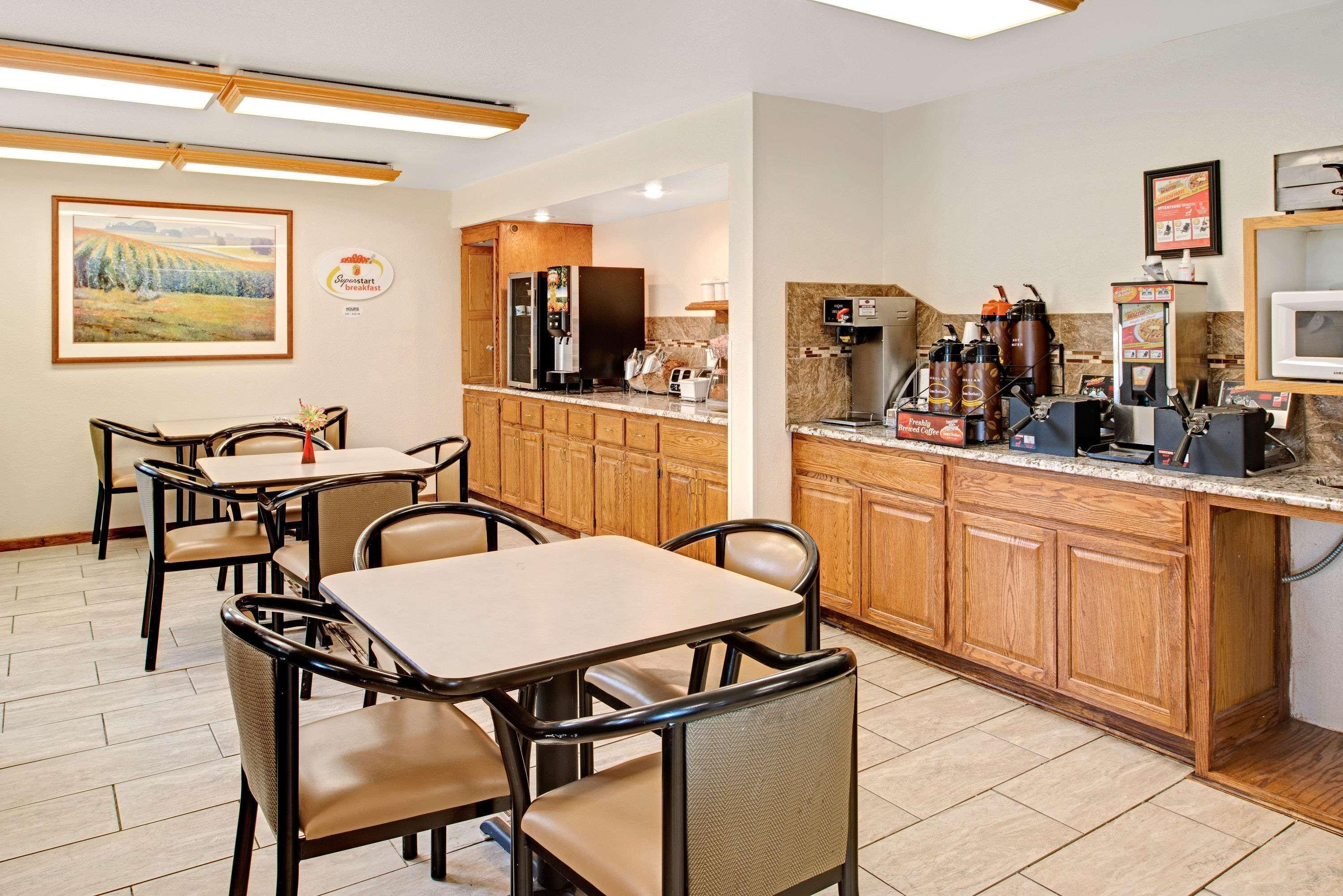 Super 8 By Wyndham Omaha Eppley Airport/Carter Lake Exterior foto