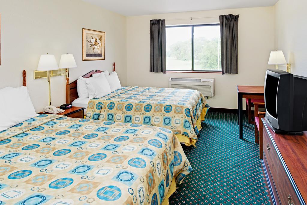 Super 8 By Wyndham Omaha Eppley Airport/Carter Lake Exterior foto